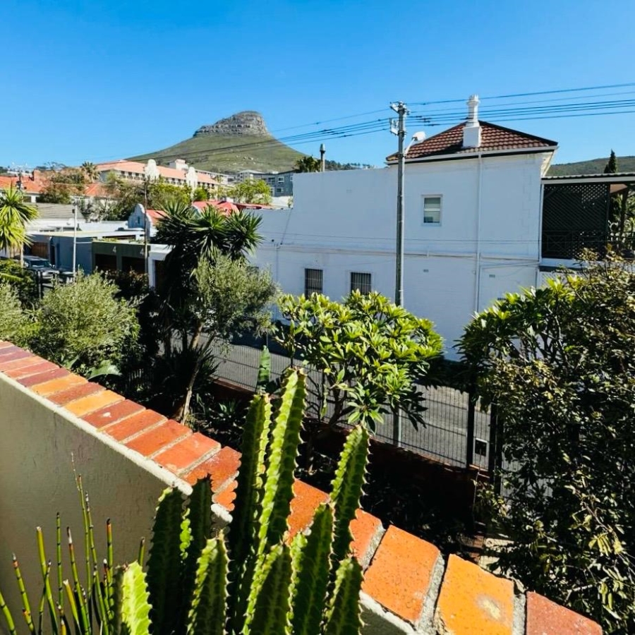 2 Bedroom Property for Sale in Gardens Western Cape